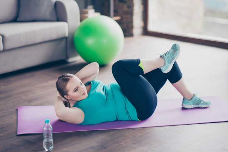 Mujer realizando ejercicio