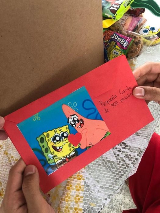 Sorpresa original de Bob esponja por su aniversario