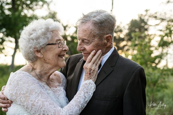 Marvin Stone y Lucille Stone sesión de fotos 60 años de casados