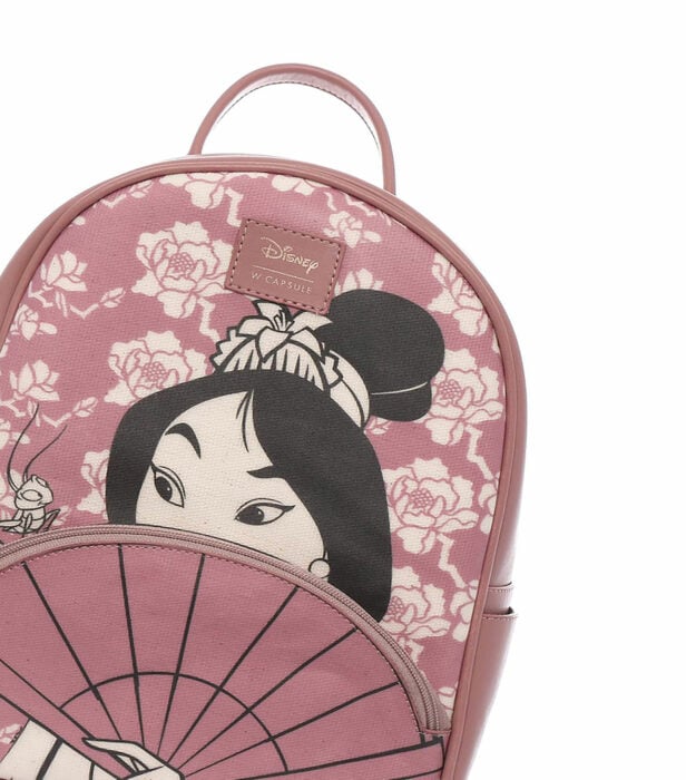 Mochila rosa inspirada en Múlan 