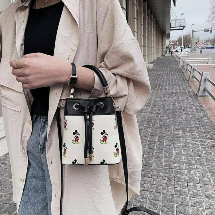 Bolso de mano con diseño de Mickey Mouse