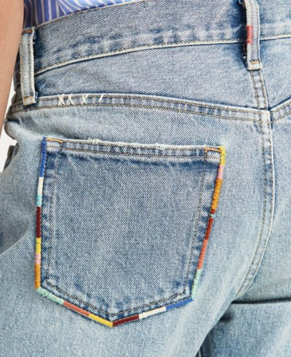 Bordado en jeans de franjas de colores