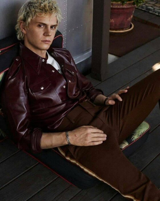 Evan Peters para la serie American Horror Story; galanes de series para maratonear