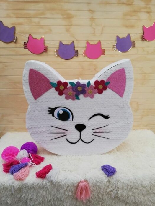 Piñata en forma de gato 