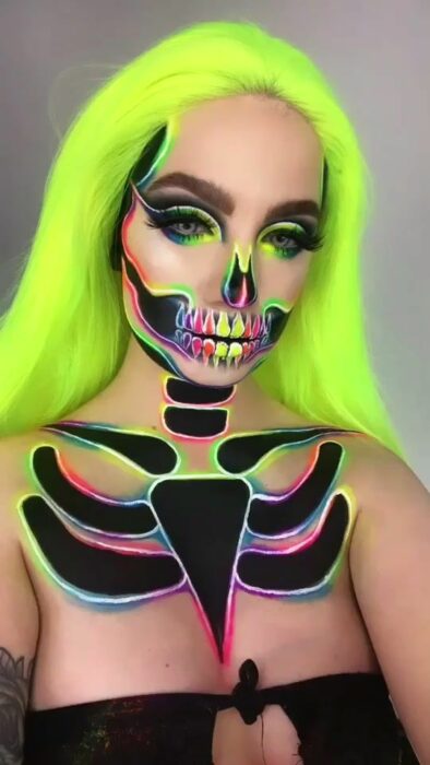 Maquillajes catrina neón