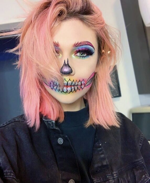 Maquillaje de calavera en colores pastel