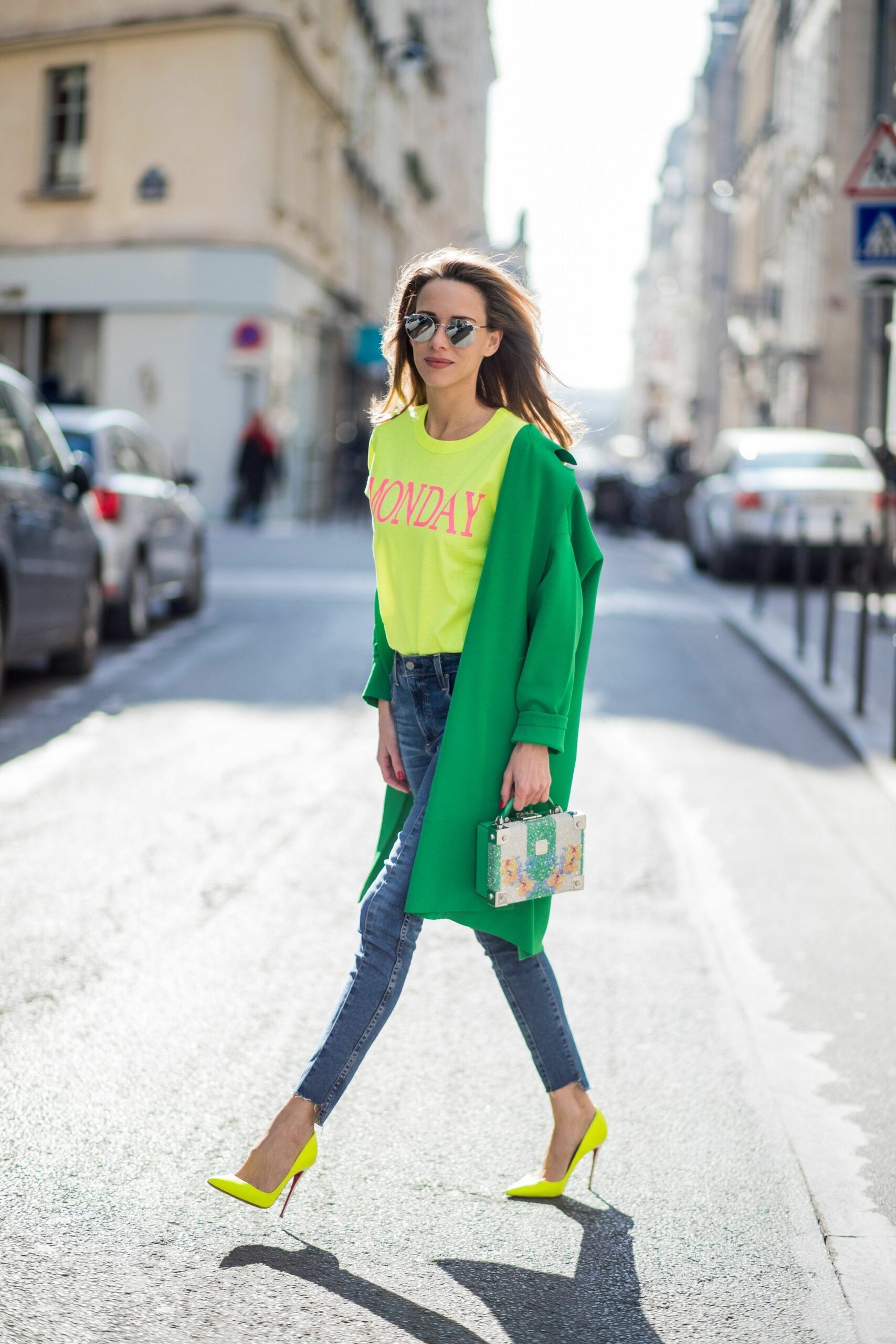 17 Outfits en colores neón para que todo el mundo te mire