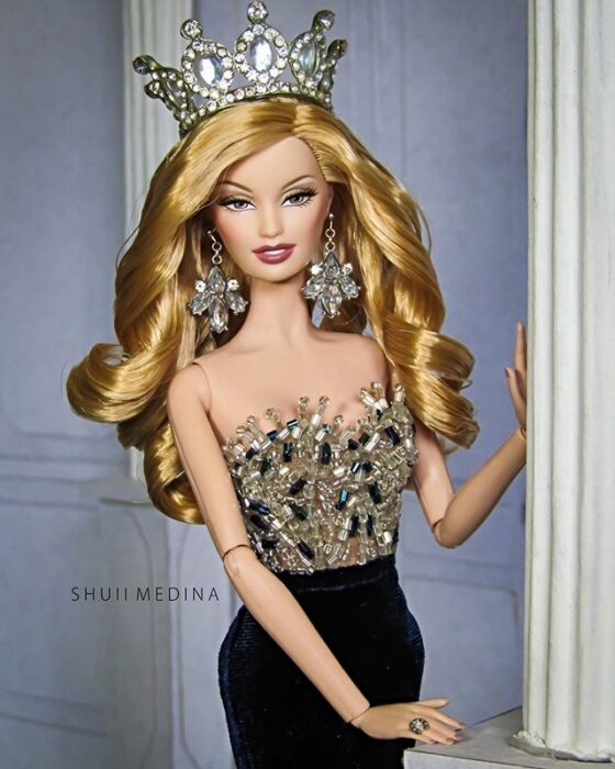 Creaciones de alta moda para Barbies por Shuiimedina