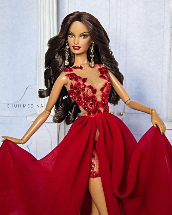 Creaciones de alta moda para Barbies por Shuiimedina