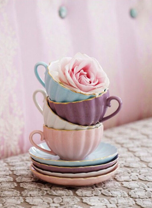 Taza para tomar el té, de colores pastel, como azul, morado y rosa