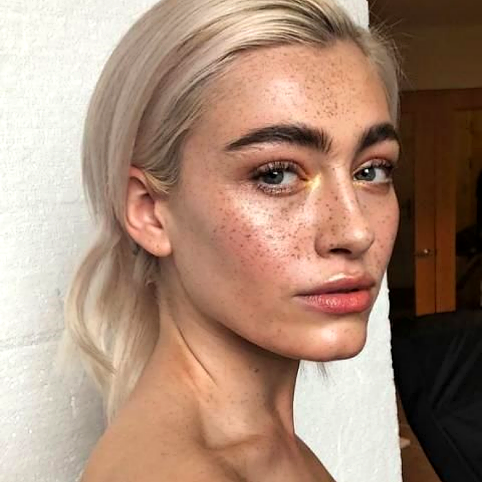 10 Makeup Tips For Girls With Freckles