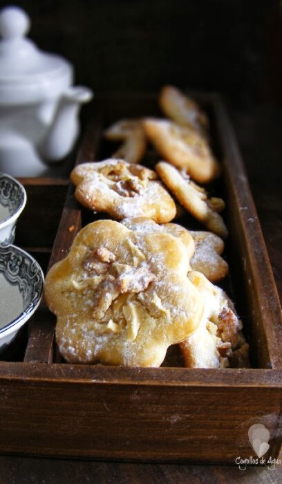 Galletas de manqteuilla con manzana y nuez; recetas de galletas y cupcakes navideños