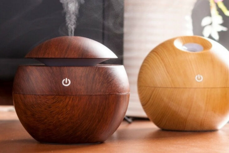 Humidificador de aceites esenciales en dos colores diferentes