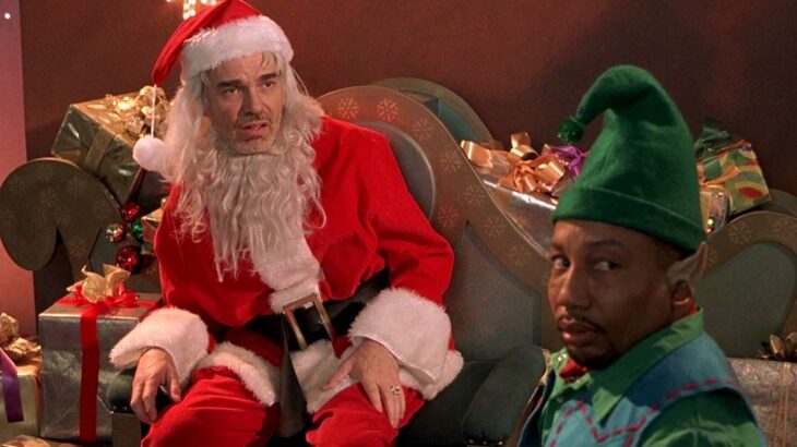 Escena de la película Bad Santa; Películas perfectas para quienes odian la Navidad 