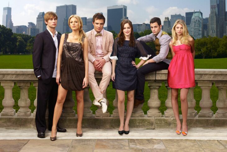 Escena promocional de la serie Gossip Girl; Blake Lively; Series y películas que se van de Netflix en diciembre 