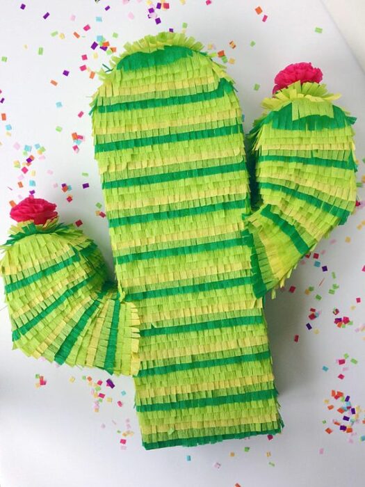 Piñata en forma de nopalito; 15 Ideas para hacer piñatas junto a los peques de la casa