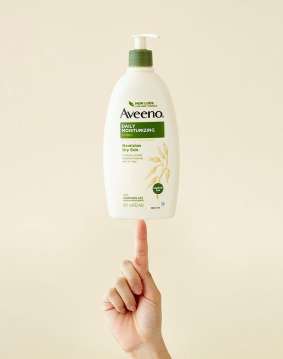 Aveeno Sheer Hydratation