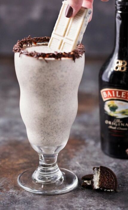 Cóctel de oreos y Baileys