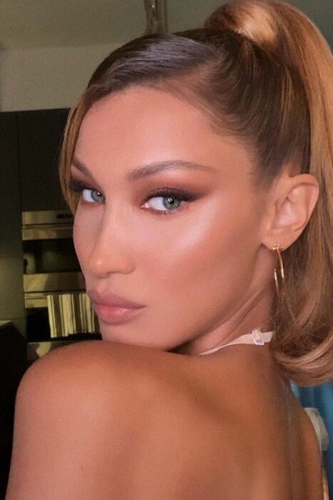 Bella Hadid con Foxy eyes makeup