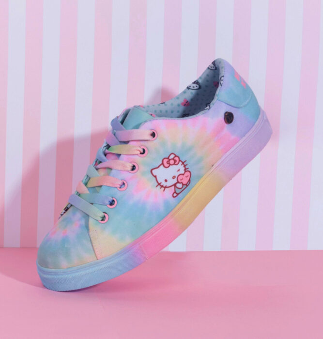 Regalos bonitos de Hello Kitty que puedes comprar en línea; tenis de colores pastel