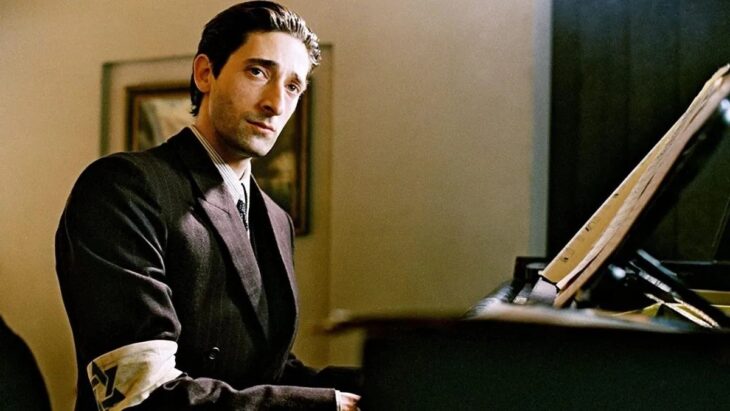 Adrien Brody en El Pianista; 12 Actores que aprendieron habilidades para obtener un papel