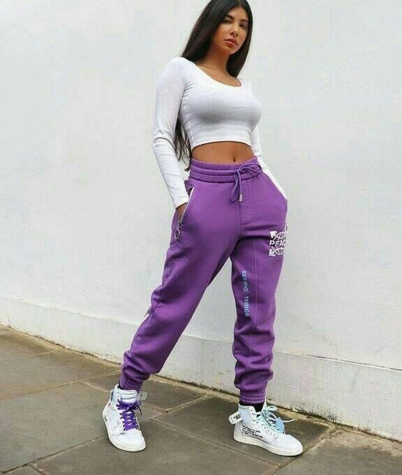 Chicas con pants online