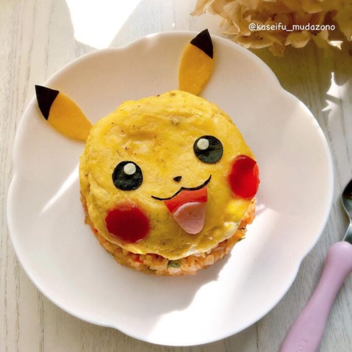 Platillo inspirado en Pikachú hecho por Kaseifu Mudazono