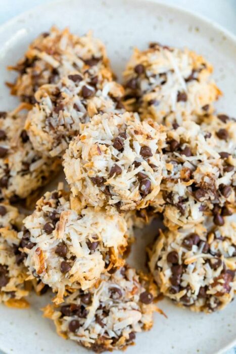 Galletas hechas con chocolate y coco; Galletas saludables para eliminar el antojo