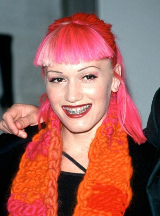 Gwen Stefani con el cabello rosa