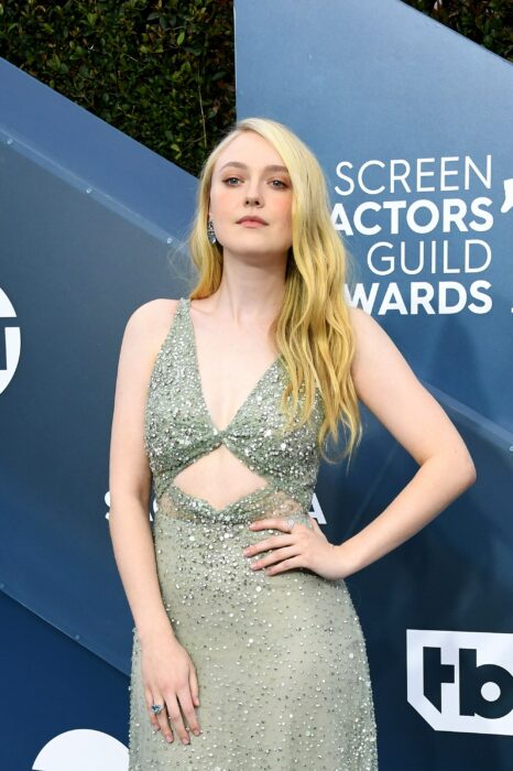 Dakota Fanning en una entrega de premios; 15 Celebridades menores de 30 que son las futuras promesas de Hollywood