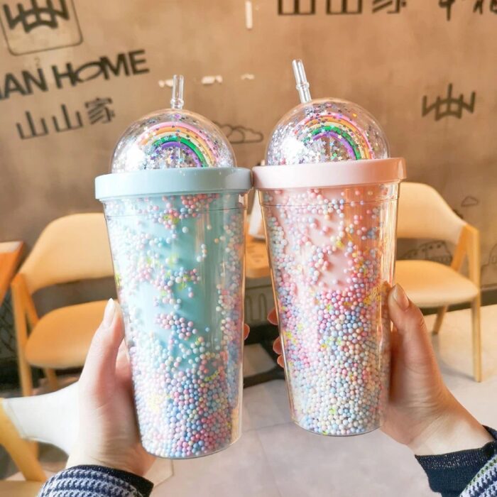 cilindro para agua en pequeñas bolitas de colores; Cilindros bonitos que te motivaran a beber aguita todo el días