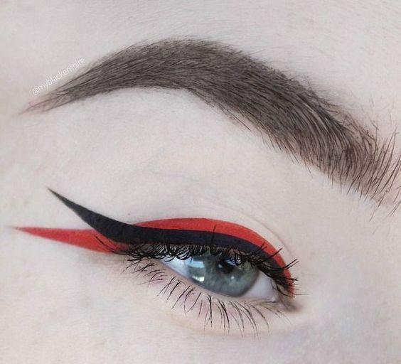 Delineado doble con rojo y negro ;Delineados aesthetic que querrás intentar 