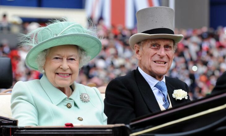 Príncipe Felipe junto a la reina Isabel II; Muere el príncipe Felipe