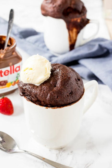 Pastelillo sabor nutella ;13 Sencillas rectas para hacer 'mug cakes' en microondas