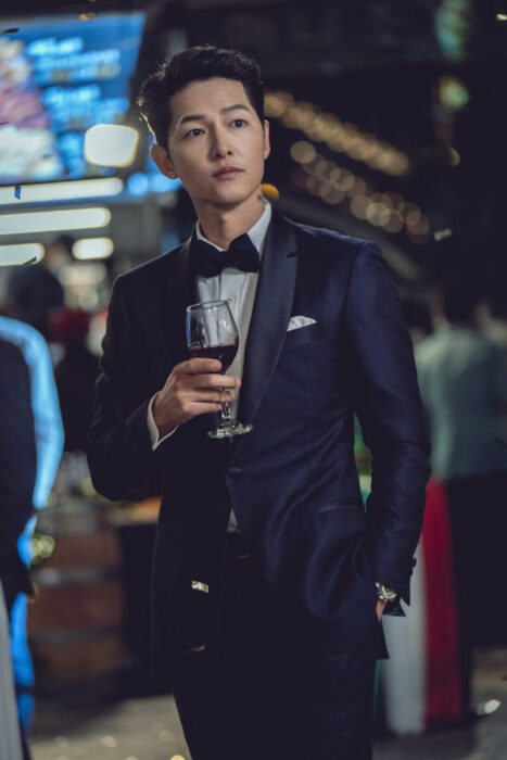 Son Joong Ki como Vincenzo Cassano