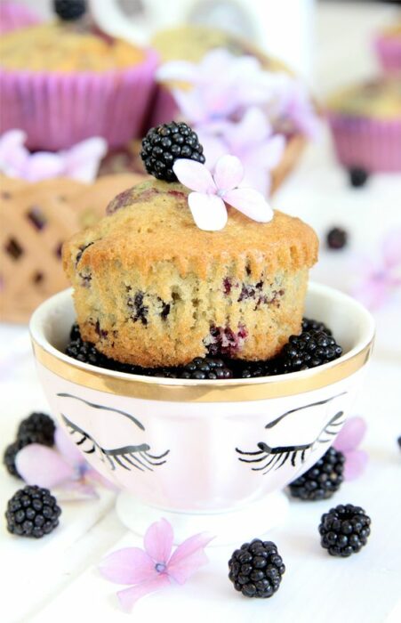 Muffin con moras ;18 Hermosos pasteles de moras que querrás presumir en Instagram