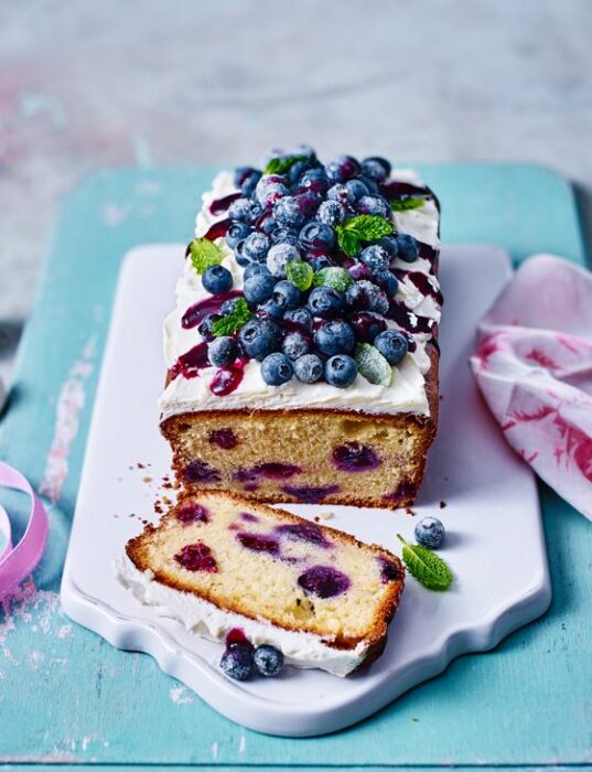 Panque de limón con moras ;18 Hermosos pasteles de moras que querrás presumir en Instagram