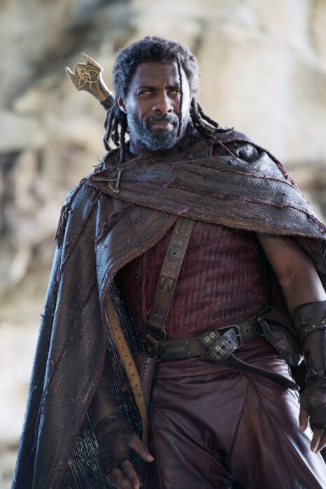 Idris Alba como Heimdall 