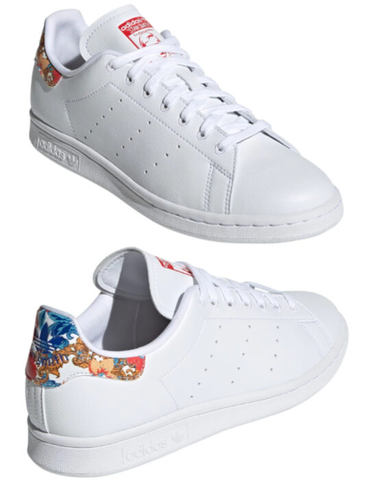 Tenis adidas blancos con detalles florales