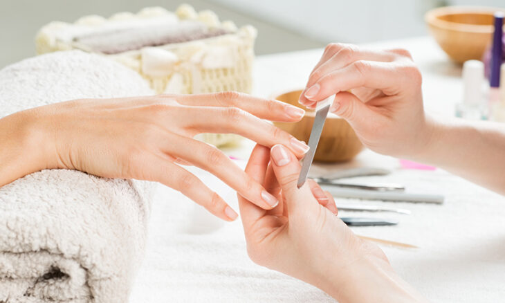 manicura en casa ;13 Regalos chulos y originales para sorprender a mamá en su día 