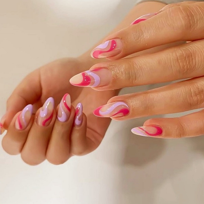 uñas, manicura, uñas postizas con diseño estilo efecto retro, psicodélico, hippie en color rosa, café, beige, nude, azul celeste, amarillo, tonos pastel