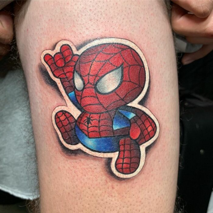 Spider-Man ;Artista crea hermoso tatuajes que parecen 'stickers' para la piel 