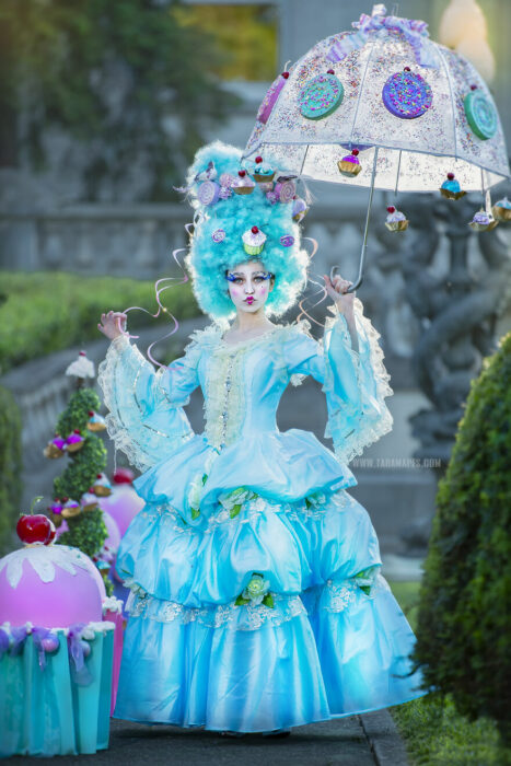 Girls in a photo shoot dressed as Marie Antoinette 