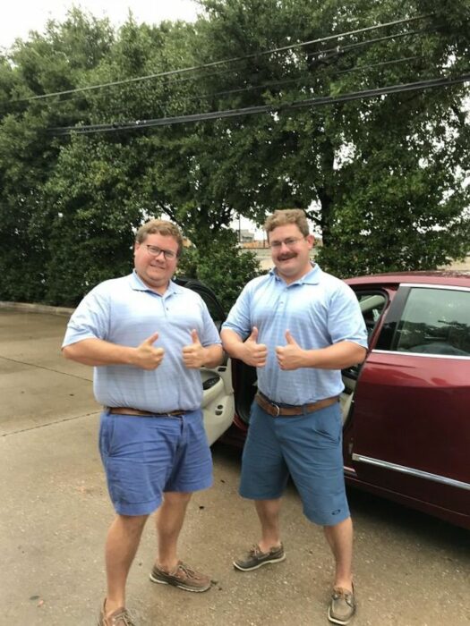 People who were lucky and dressed the same 