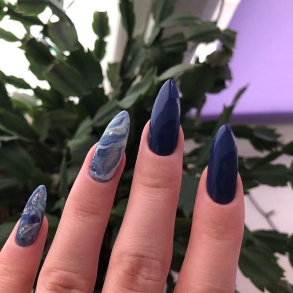 Diseños de uñas con temática de playa para las vacaciones