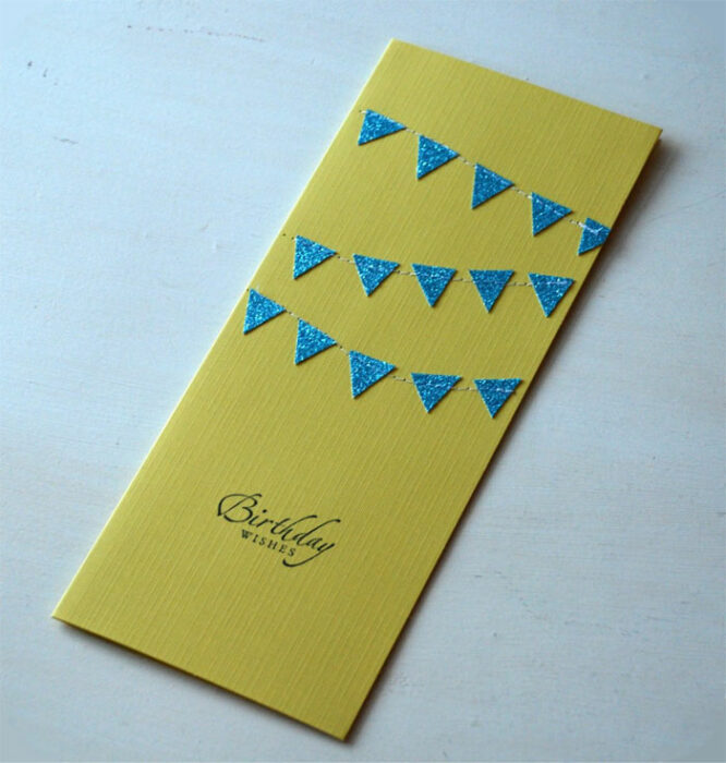 Invitación para un cumpleaños de color amarillo 