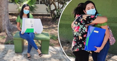 Chica posa orgullosa con su título universitario en el banco donde vendía dulces