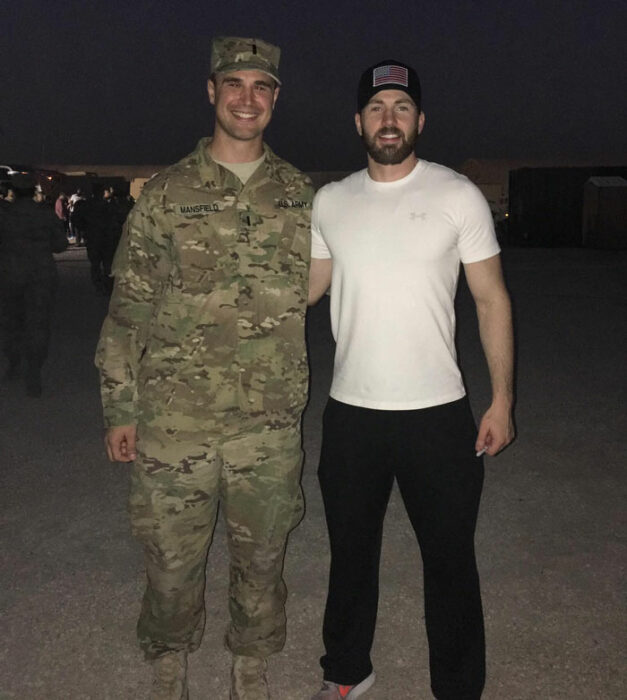 Chris Evans; 18 People Who Met Their Favorite Celebrities By Chance