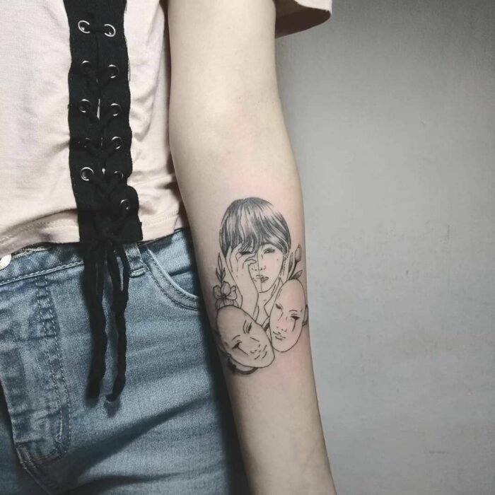 cARETA ;15 Tatuajes para llevar tu amor por BTS al siguiente nivel