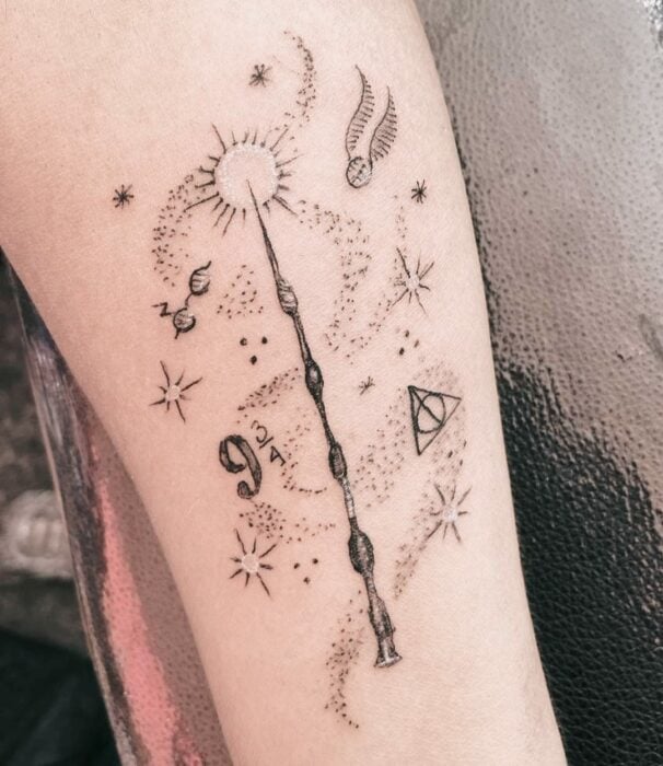 Varita mágica ;18 Tatuajes inspirados en 'Harry Potter' que te llevarán de vuelta a Hogwarts 
